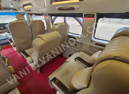 9 seater force urbania van with 1x1 maharaja seats