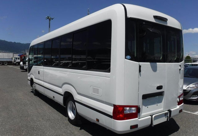 14 seater luxury caravan on bharat benz mini coach hire in delhi