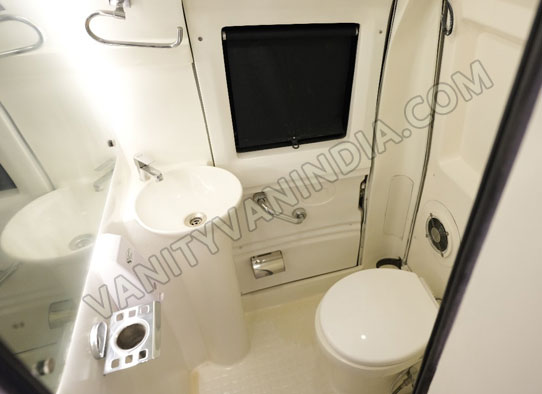 book makeup vanity van on rent in delhi