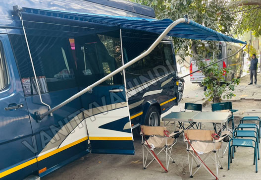 5 seater luxury caravan with toilet hire in delhi jaipur